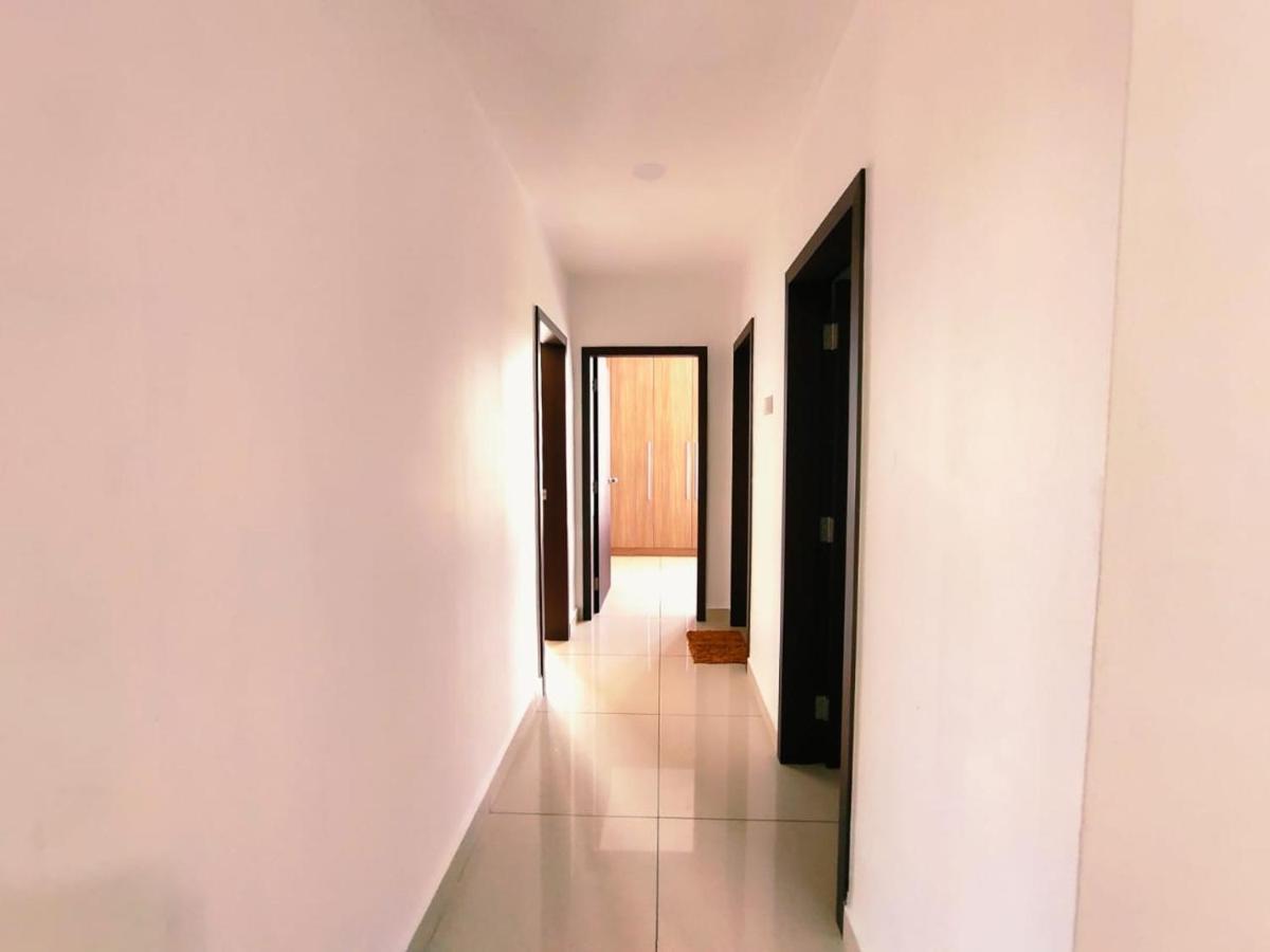Ksl Mall D'esplanade 10min To Ciq, Near To Legoland Apartment
