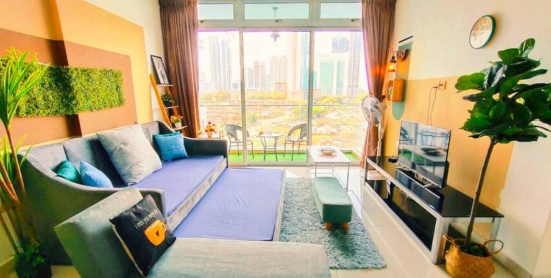 Ksl Mall D'esplanade 10min To Ciq, Near To Legoland Apartment