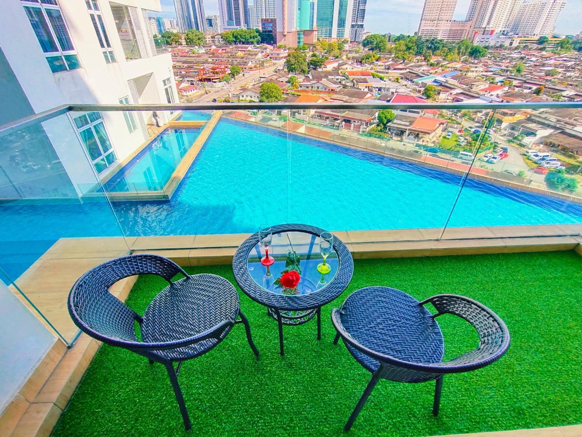 Ksl Mall D'esplanade 10min To Ciq, Near To Legoland Apartment *